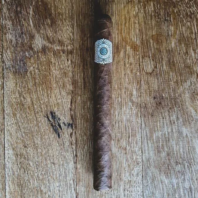 Warped Cigars Flor Del Valle