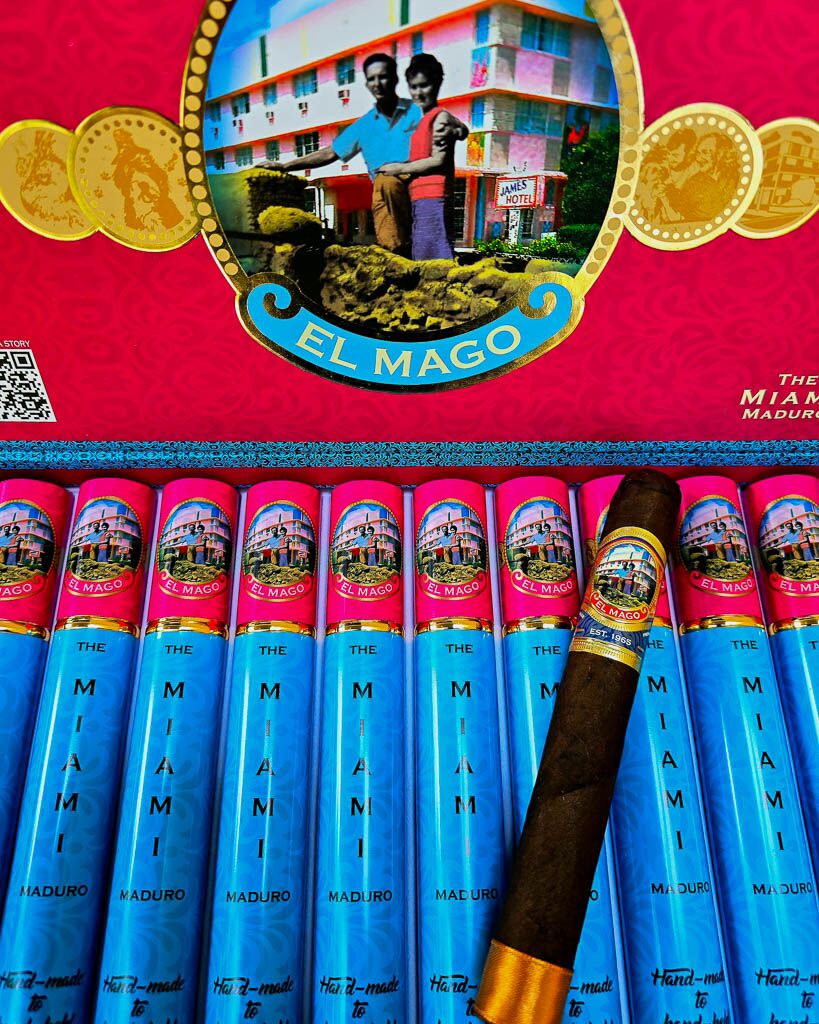 Single El Mago Miami Maduro cigar on a full box of cigars