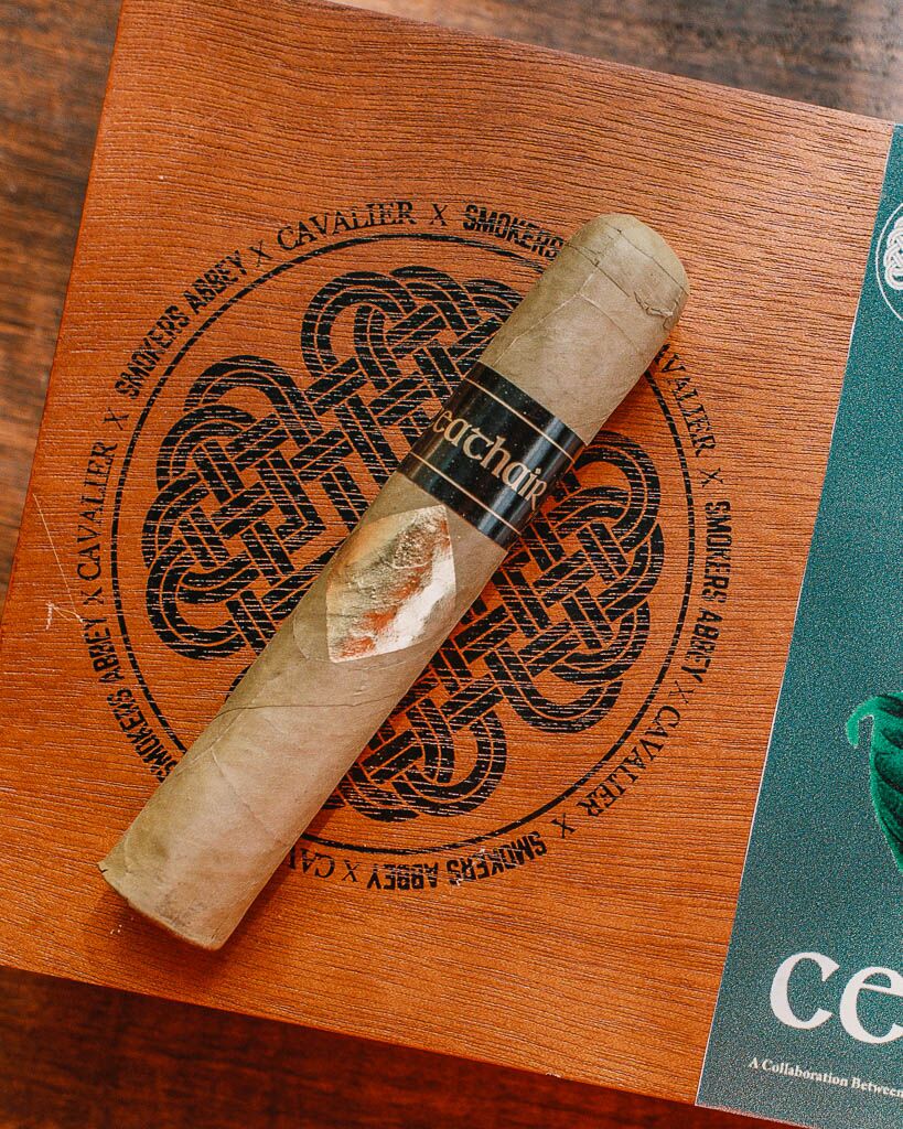 Cavalier Genève Ceathair | Smokers Abbey Exclusive on closed 20 count box