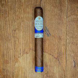 Matilde Para Jose Seijas cigar on it's own