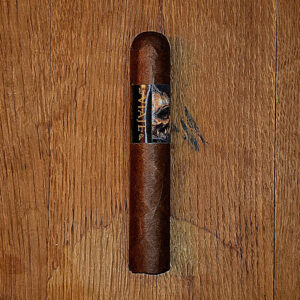 Viaje Full Moon 2025 cigar on wood