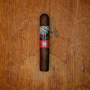 Viaje Full Moon EL 2025 cigar on wood